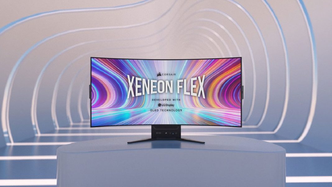 Corsair présente son moniteur XENEON FLEX 45WQHD240 OLED