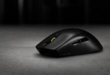 TEST – Corsair M75 Air, un nouveau poids plume apparaît La nouvelle souris Corsair M75 Air sur fond noir