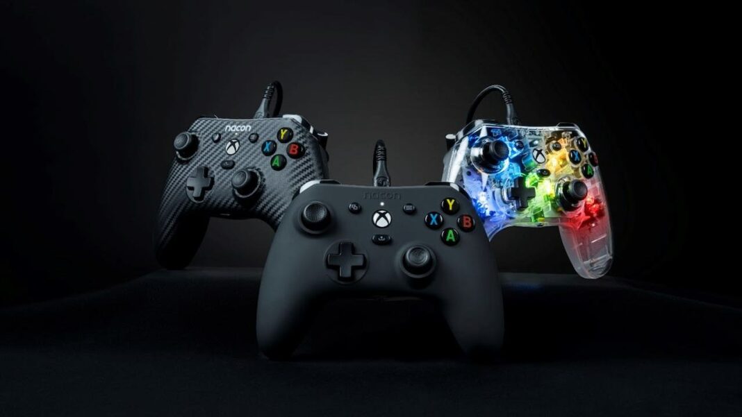 Les différents coloris de la nouvelle manette Xbox de Nacon, la REVOL-X