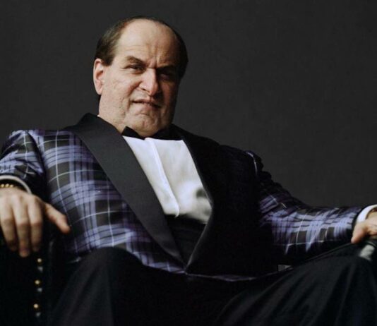 The Penguin: la série spin-off de The Batman se montre en vidéo Colin Farrell dans le rôle du Pingouin pour la série HBO Max