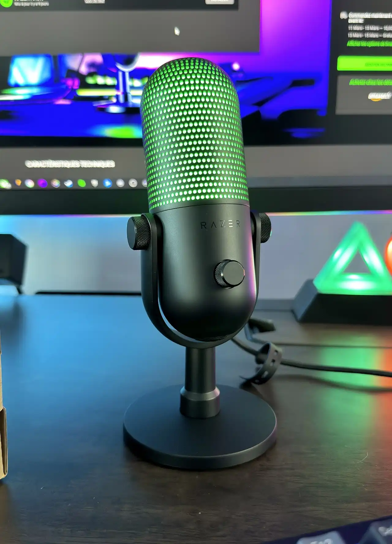 Le micro Razer Seiren V3 Chroma, dans toute sa splendeur