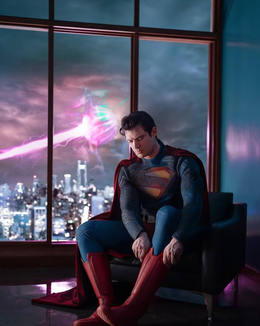 David Corenswet en costume de Superman pour James Gunn