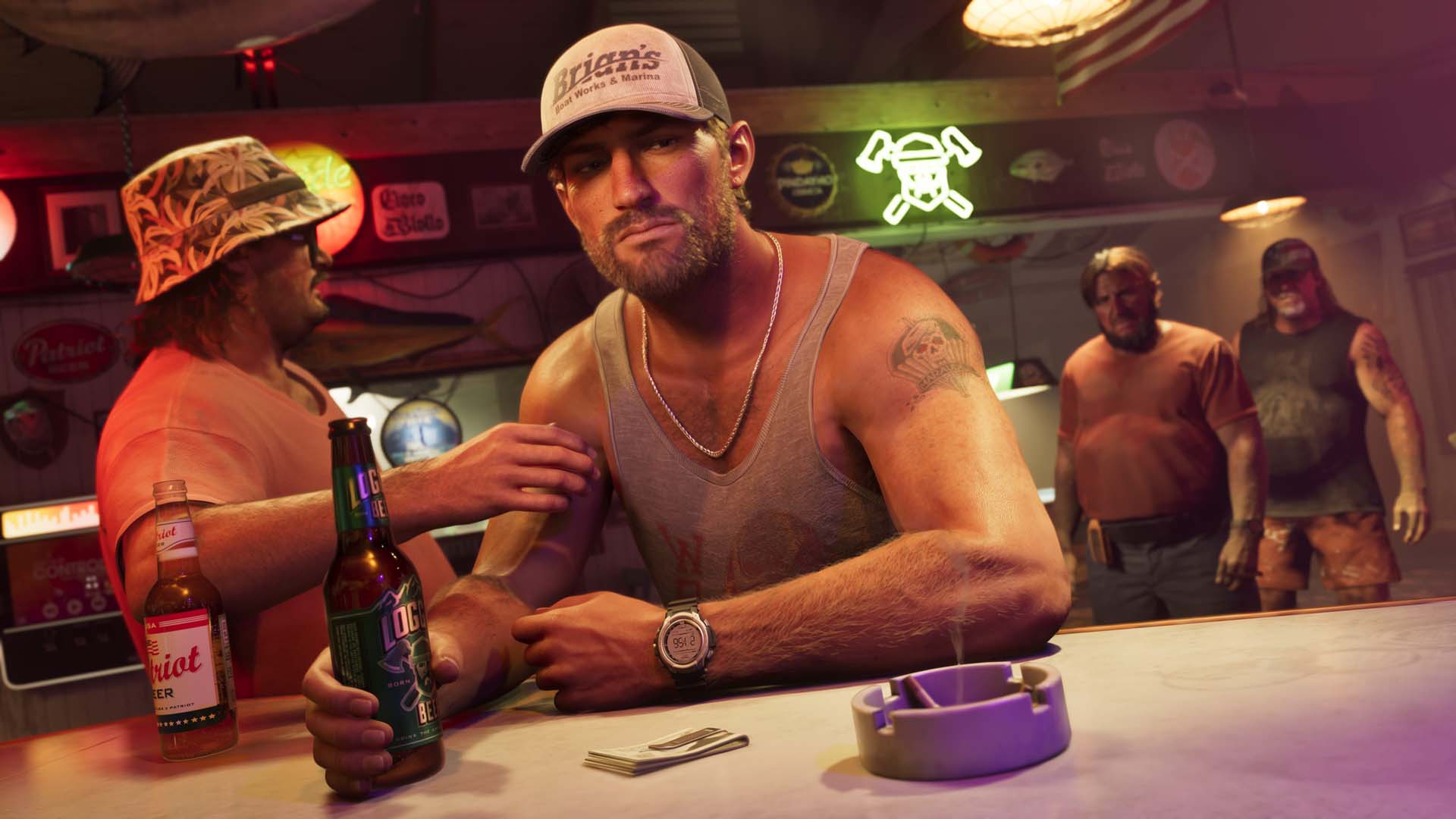 Jason Duval dans un bar avec d'autres personnages de GTA 6, ambiance sombre et tendue