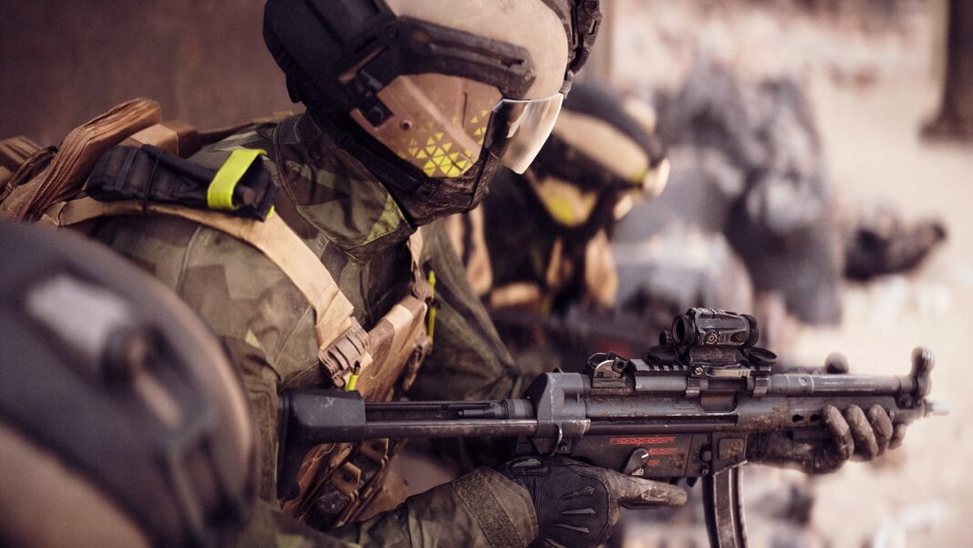 Zoom sur un soldat équipé d'une mitraillette MP5 dans Battlefield 6